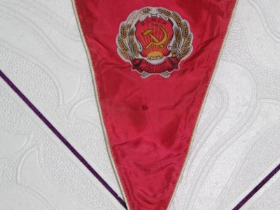 Вымпел, вручённый за второе место на соревнованиях по лыжным гонкам